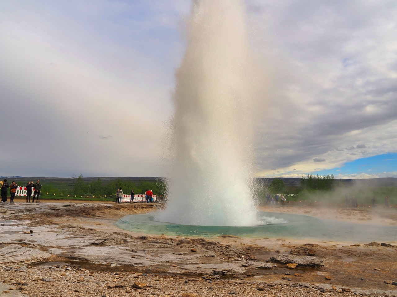 Geyser sequence – 126 Large